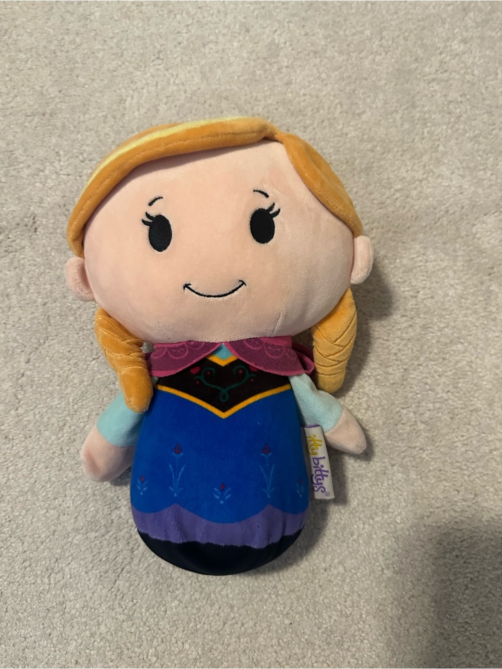 Hallmark Disney frozen Anna doll